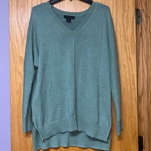 Tahari V Neck Knit Sweater Tunic Top Long Sleeve Green Casual Size Med‎